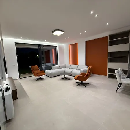 Belvilla Vila