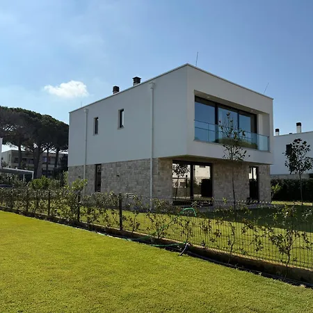 Belvilla * Plazhi San Pietro